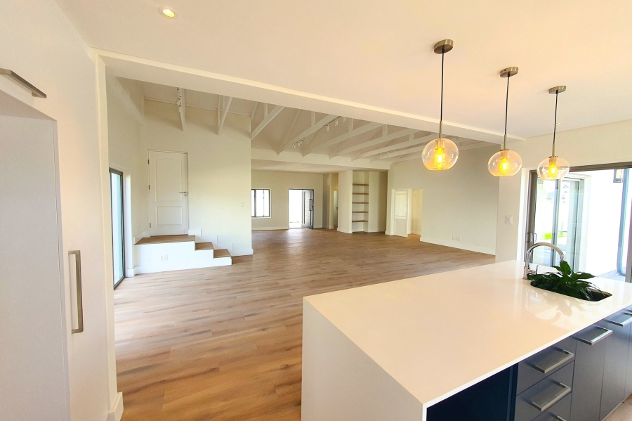 4 Bedroom Property for Sale in Vierlanden Western Cape